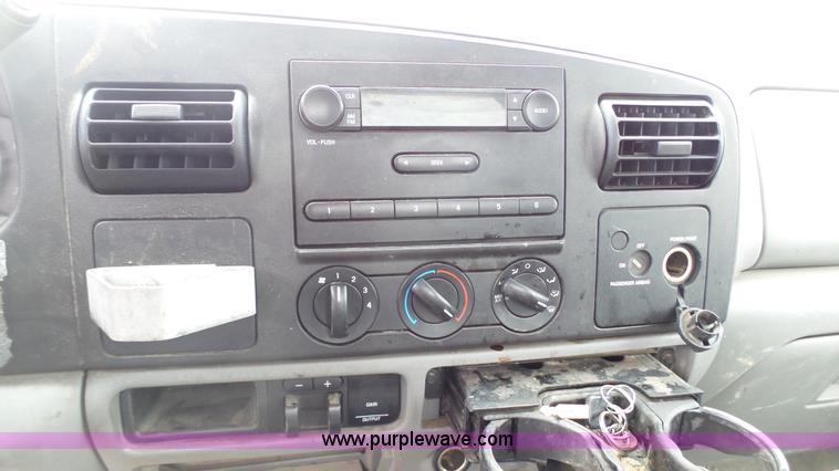 image for item L1322 2006 Ford F250 Super Duty