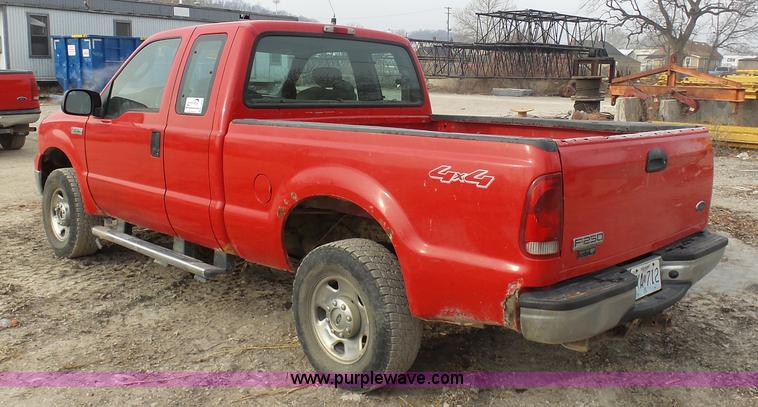 image for item L3019 2006 Ford F250 Super Duty SuperCab pickup truck