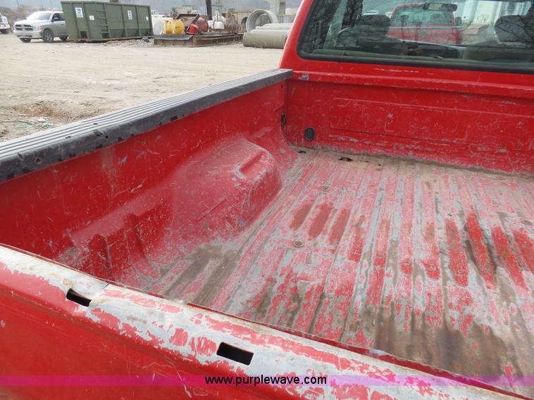 image for item L3019 2006 Ford F250 Super Duty SuperCab pickup truck