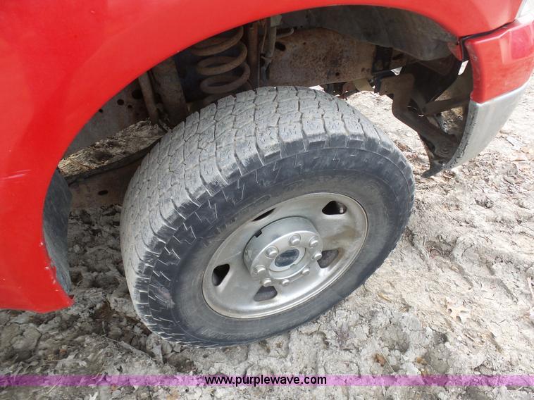 image for item L3019 2006 Ford F250 Super Duty SuperCab pickup truck