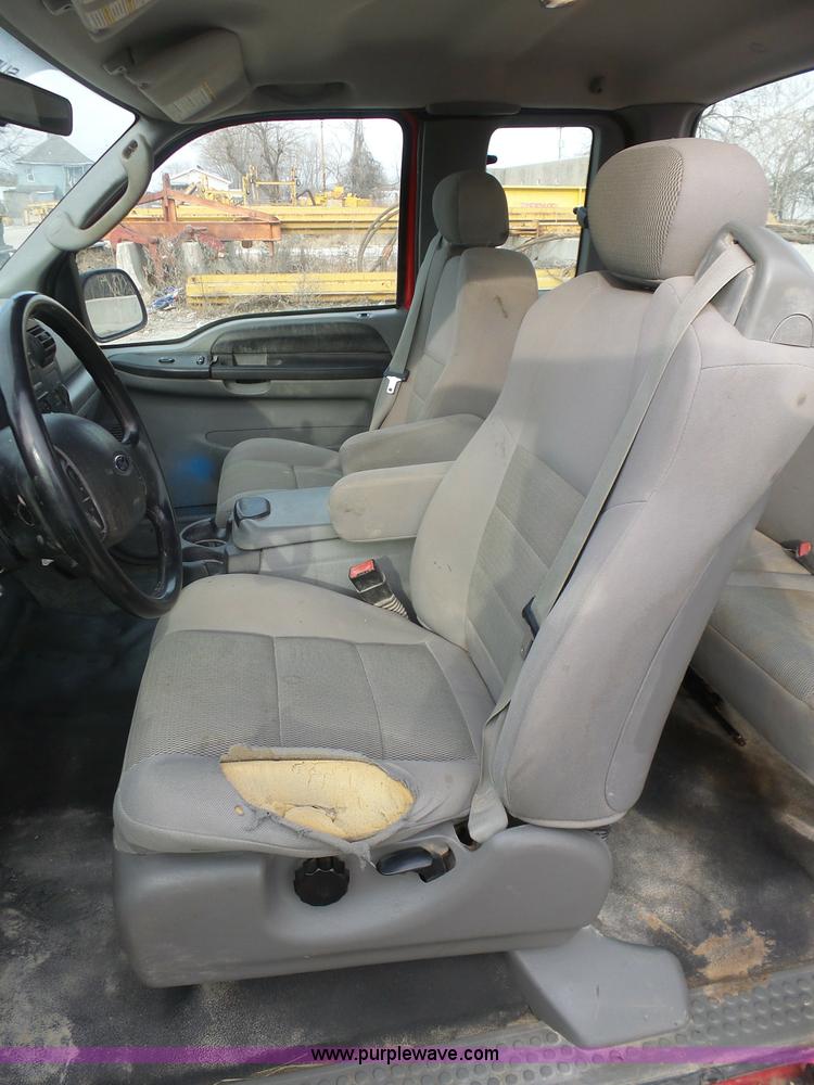 image for item L3019 2006 Ford F250 Super Duty SuperCab pickup truck