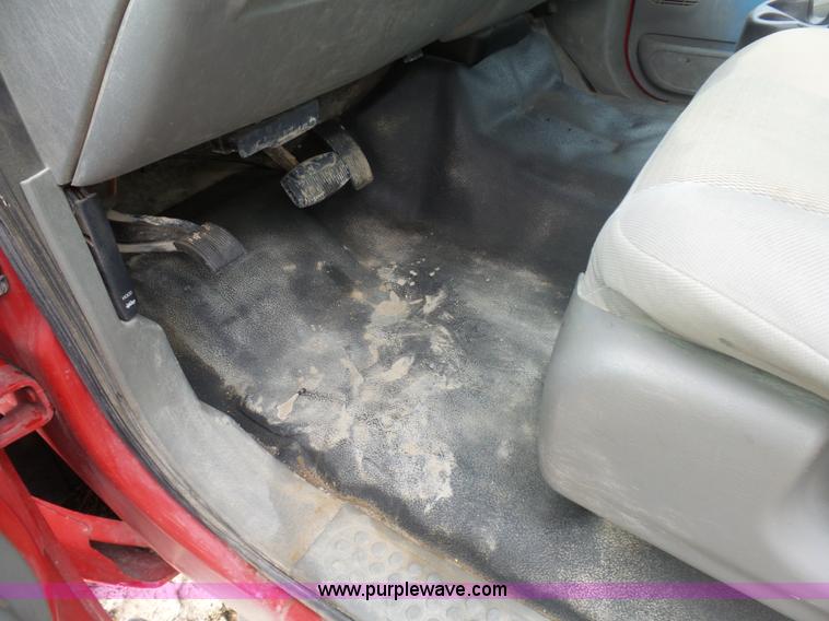 image for item L3019 2006 Ford F250 Super Duty SuperCab pickup truck