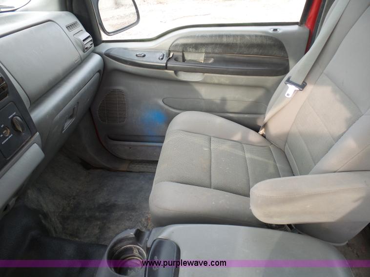 image for item L3019 2006 Ford F250 Super Duty SuperCab pickup truck