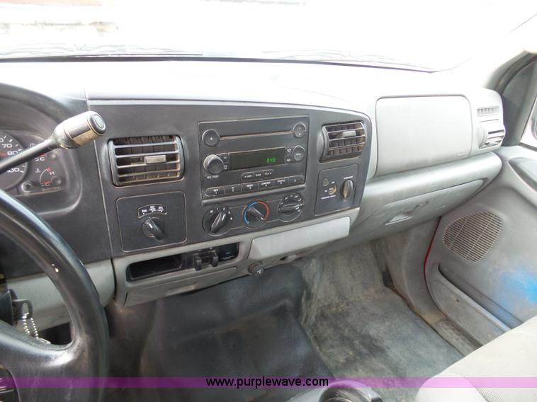 image for item L3019 2006 Ford F250 Super Duty SuperCab pickup truck