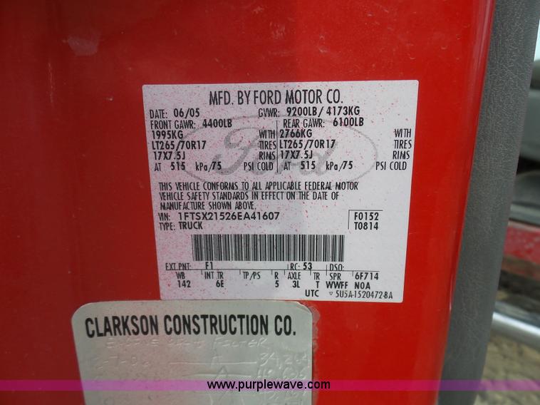 image for item L3019 2006 Ford F250 Super Duty SuperCab pickup truck