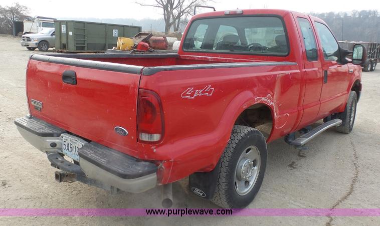 image for item L3020 2006 Ford F250 Super Duty SuperCab pickup truck
