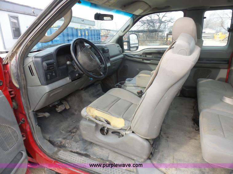 image for item L3020 2006 Ford F250 Super Duty SuperCab pickup truck