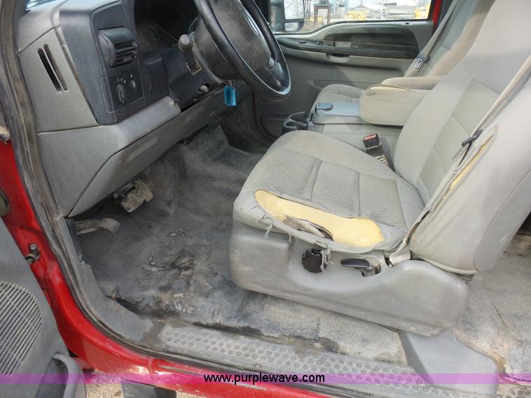 image for item L3020 2006 Ford F250 Super Duty SuperCab pickup truck