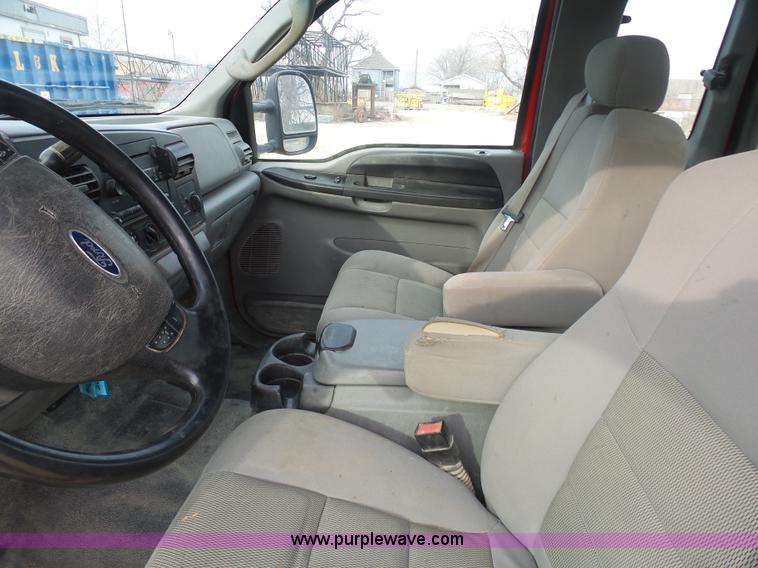 image for item L3020 2006 Ford F250 Super Duty SuperCab pickup truck