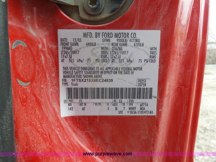 image for item L3020 2006 Ford F250 Super Duty SuperCab pickup truck