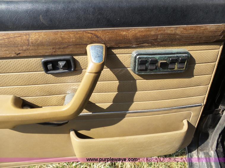 image for item L3686 1978 BMW 530i