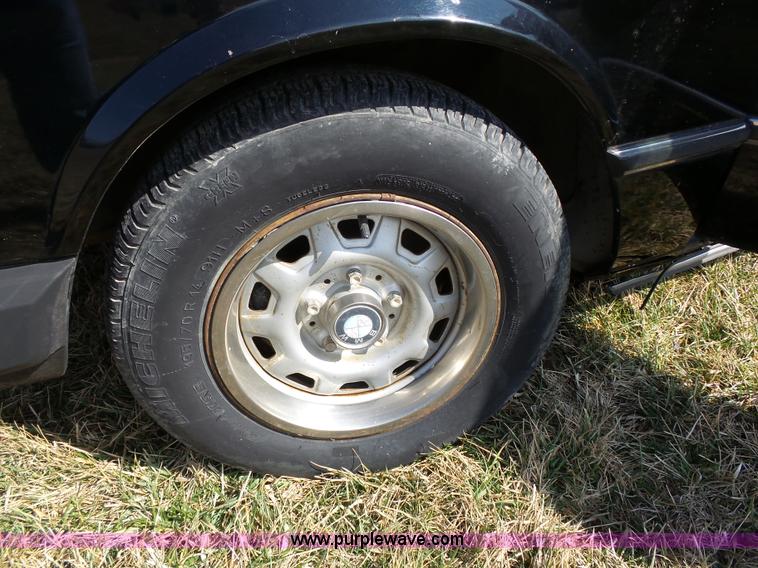 image for item L3686 1978 BMW 530i