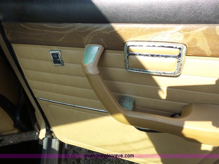 image for item L3686 1978 BMW 530i