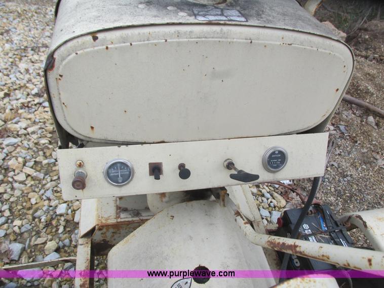 image for item L3908 Finn B50 straw blower