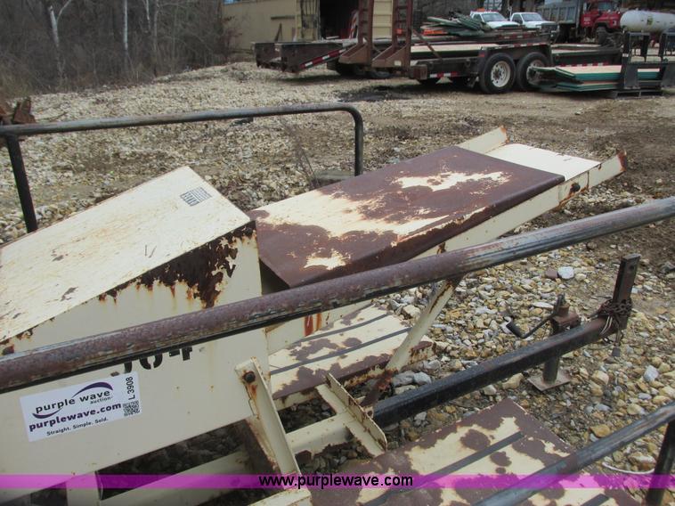 image for item L3908 Finn B50 straw blower