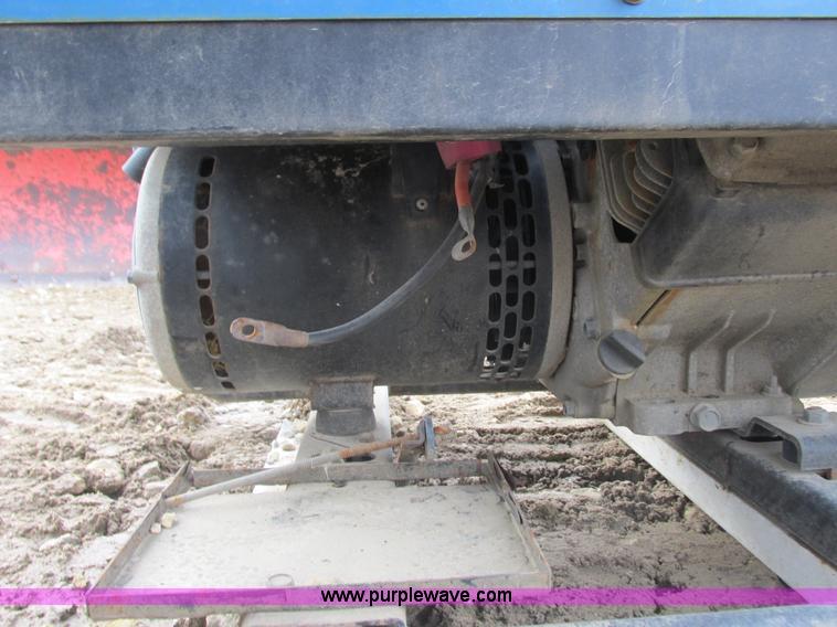 image for item L3913 Miller Blue Star DX185 welder/generator