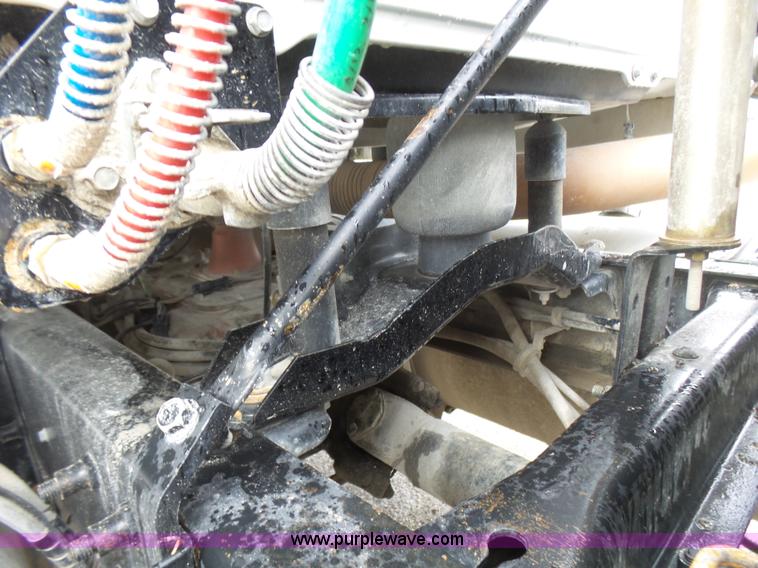 image for item L5439 1993 Mack CH613 semi truck