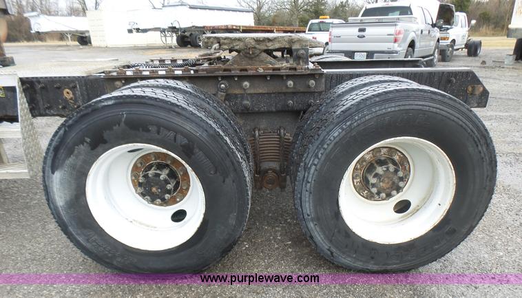 image for item L5439 1993 Mack CH613 semi truck