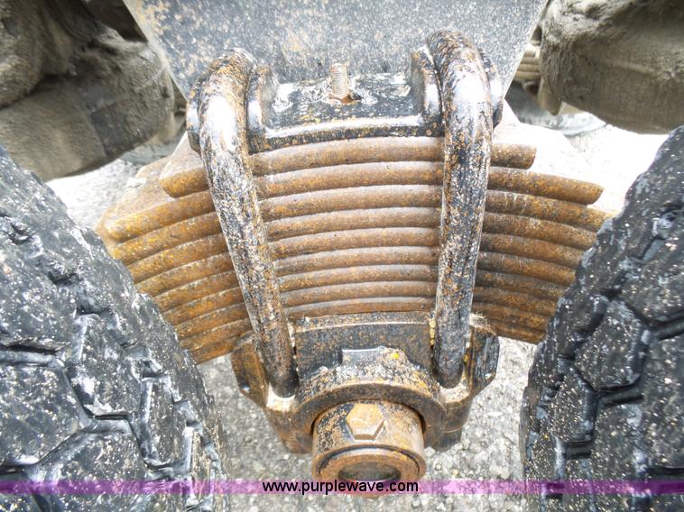 image for item L5439 1993 Mack CH613 semi truck