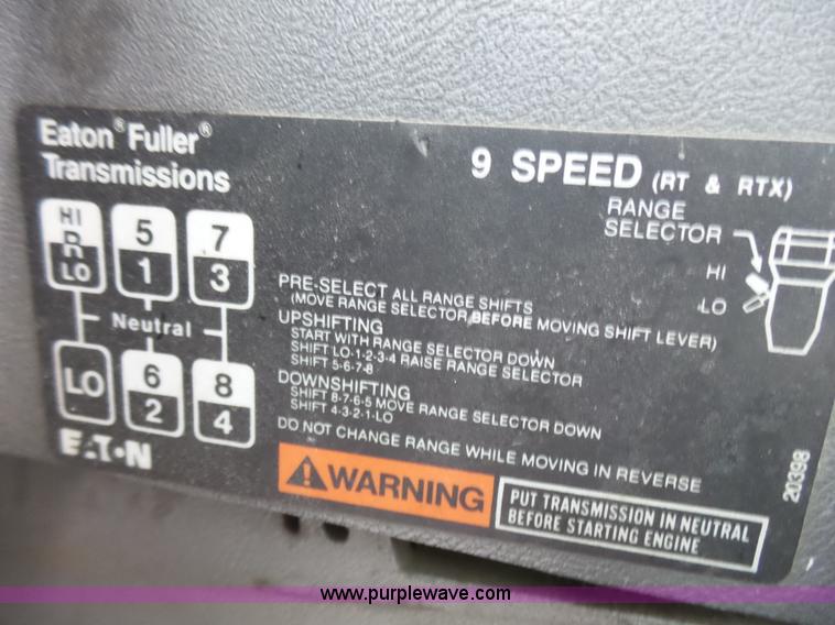 image for item L5439 1993 Mack CH613 semi truck