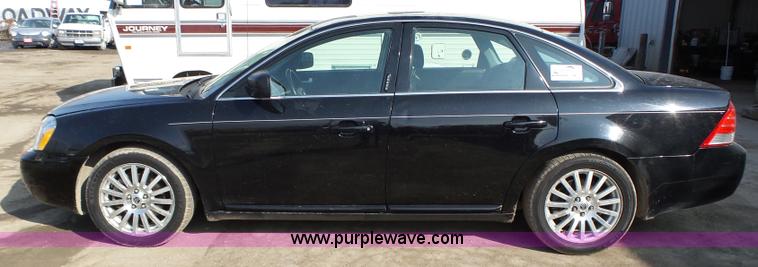 image for item L5584 2006 Mercury Montego Premier