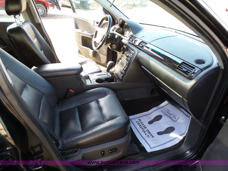 image for item L5584 2006 Mercury Montego Premier