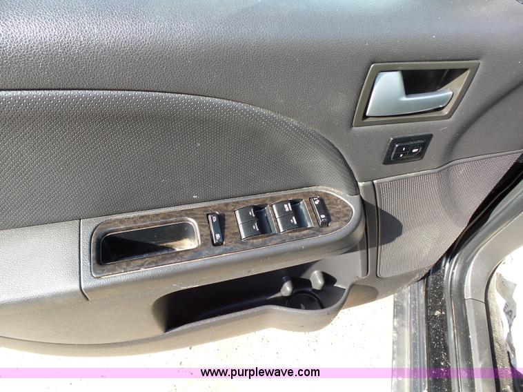 image for item L5584 2006 Mercury Montego Premier