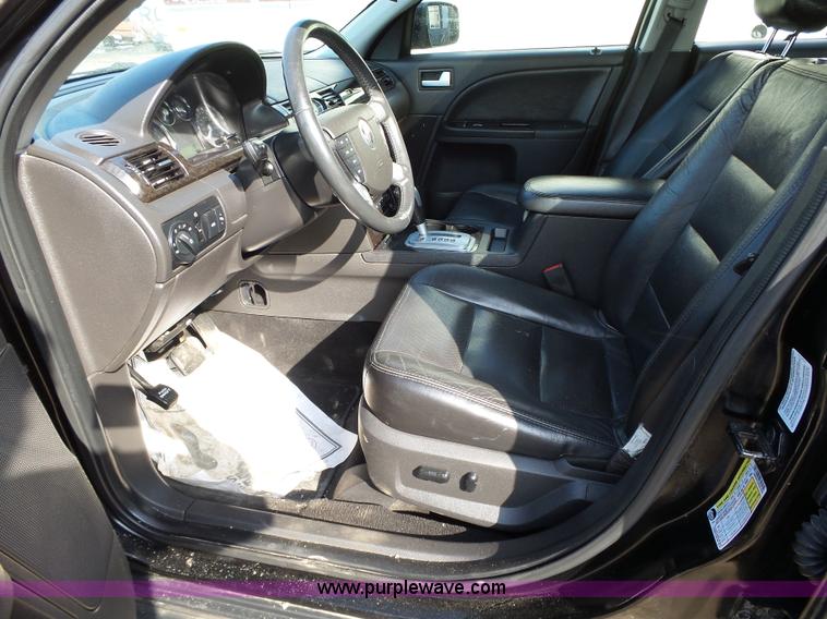 image for item L5584 2006 Mercury Montego Premier