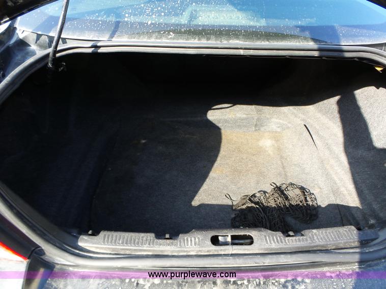 image for item L5584 2006 Mercury Montego Premier