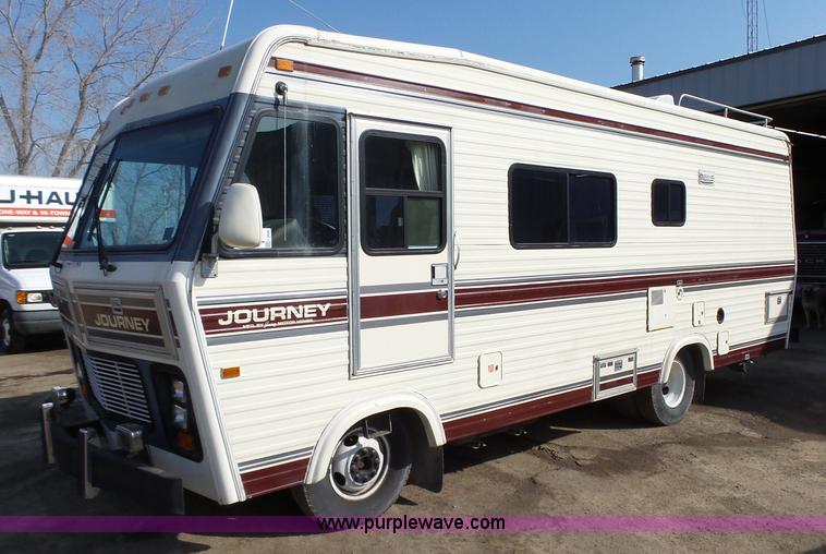 image for item L5585 1985 Chevrolet Journey P30 RV