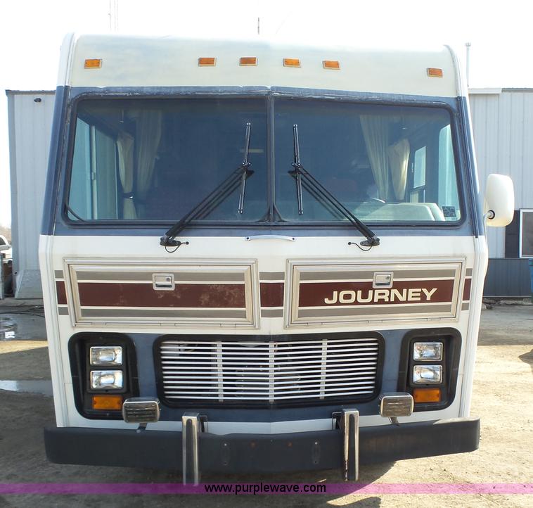 image for item L5585 1985 Chevrolet Journey P30 RV