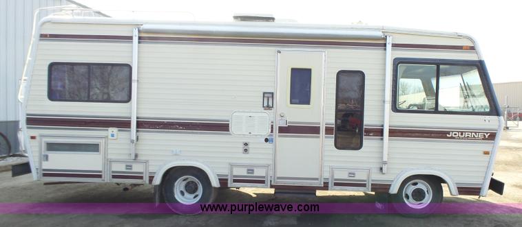 image for item L5585 1985 Chevrolet Journey P30 RV