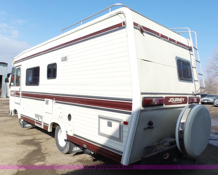 image for item L5585 1985 Chevrolet Journey P30 RV