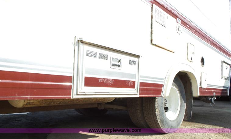 image for item L5585 1985 Chevrolet Journey P30 RV