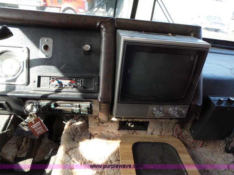 image for item L5585 1985 Chevrolet Journey P30 RV