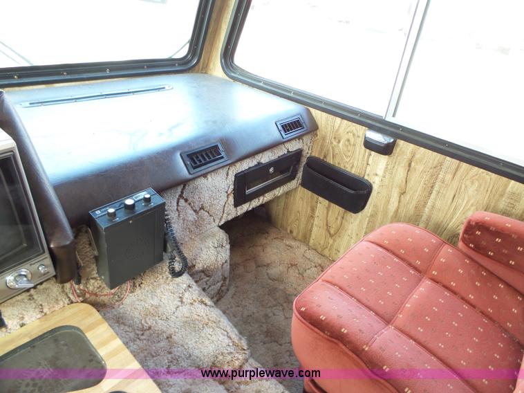 image for item L5585 1985 Chevrolet Journey P30 RV