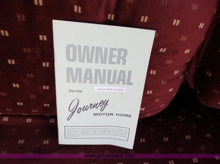 image for item L5585 1985 Chevrolet Journey P30 RV