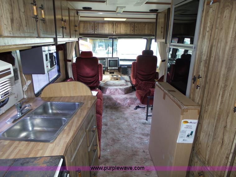 image for item L5585 1985 Chevrolet Journey P30 RV