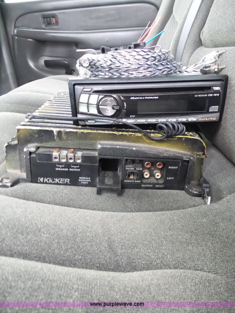 image for item L5760 2006 Chevrolet Silverado 1500 Crew Cab pickup truck