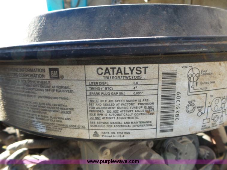 image for item L6255 1998 Chevrolet C7500 truck cab and chassis