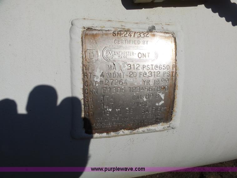 image for item L6256 1999 GMC C7500 flatbed truck