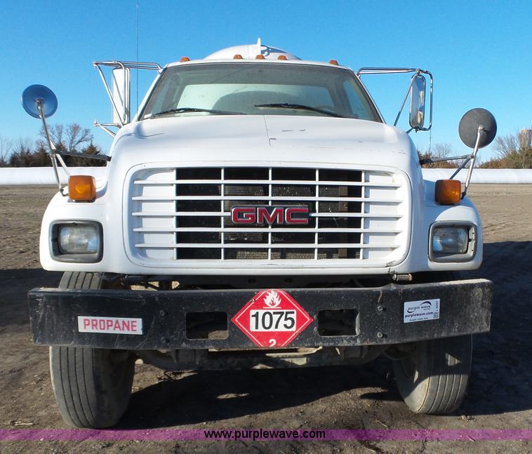 image for item L6257 1999 GMC C7500 propane truck