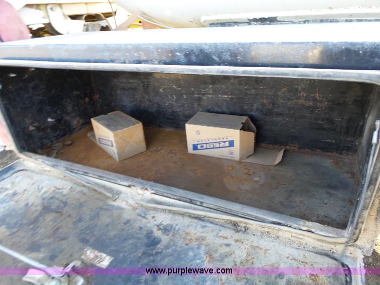 image for item L6257 1999 GMC C7500 propane truck