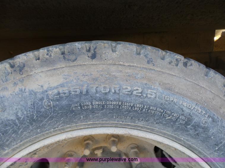 image for item L6257 1999 GMC C7500 propane truck