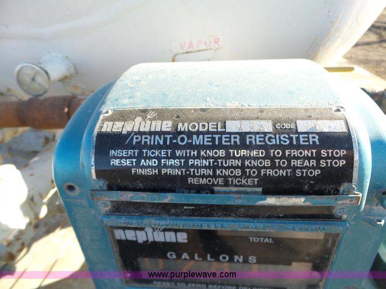 image for item L6257 1999 GMC C7500 propane truck