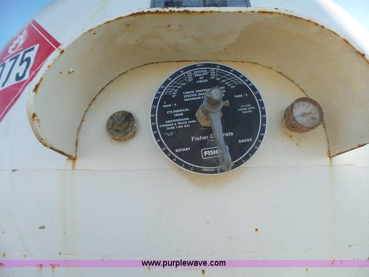 image for item L6257 1999 GMC C7500 propane truck