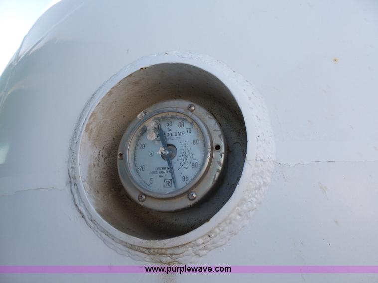 image for item L6257 1999 GMC C7500 propane truck