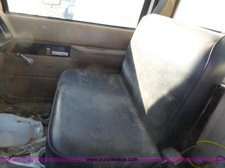 image for item L6257 1999 GMC C7500 propane truck