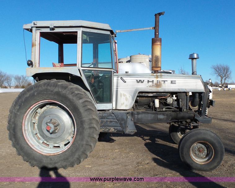 image for item L6258 White 2-105 tractor