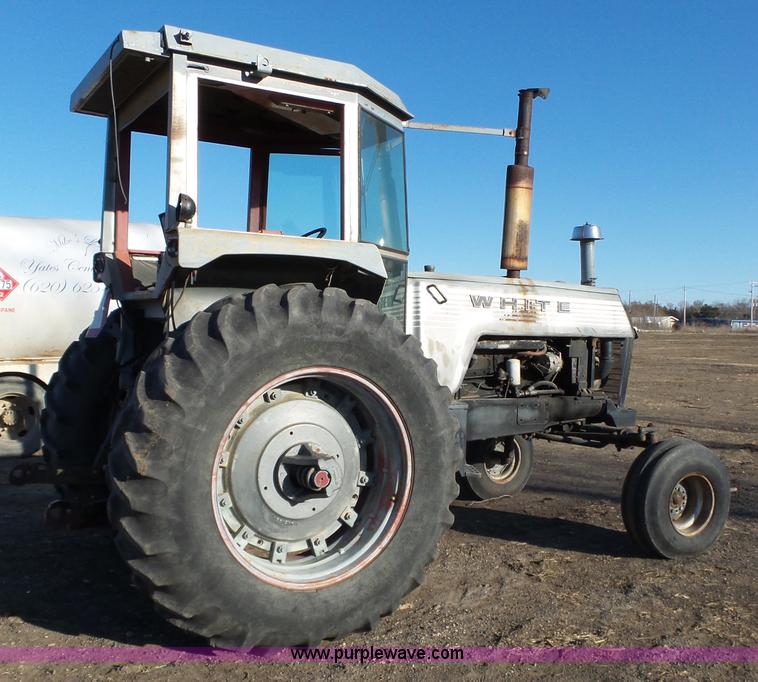 image for item L6258 White 2-105 tractor